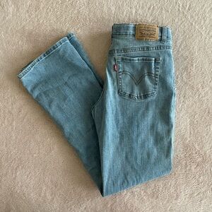 Levi's Straight Leg Jeans